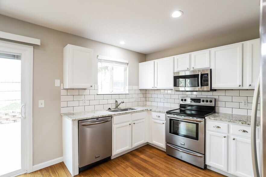 Building Photo - 17028 Foxton Dr