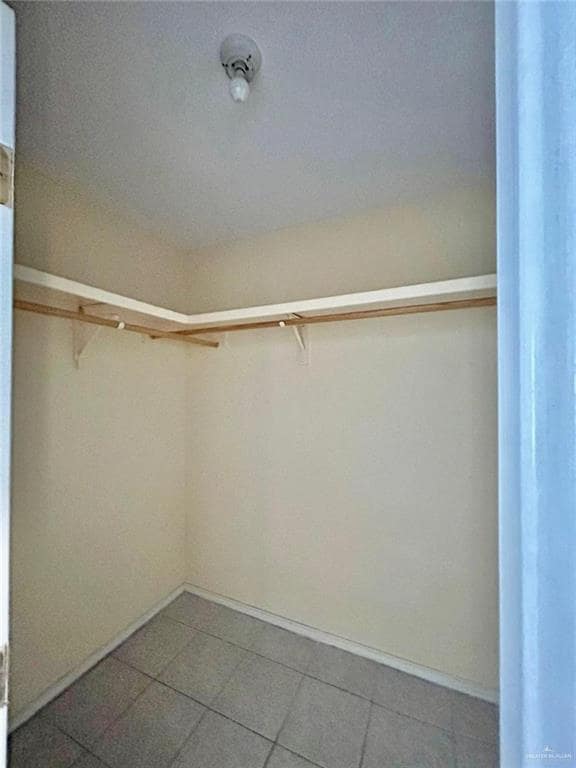 Building Photo - 16 S Logan Dr