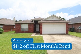 Building Photo - Spacious Southwest Pensacola Home with 2-Car Garage & Fenced Yard – ½ Off First Month’s Rent!
