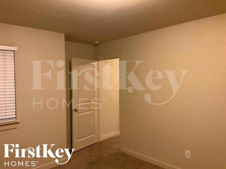 Building Photo - 9923 Rio Doso Dr