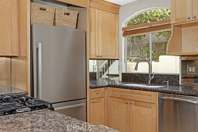 Building Photo - 30902 Club House Dr