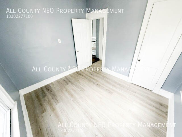 Building Photo - 739 E 127th St