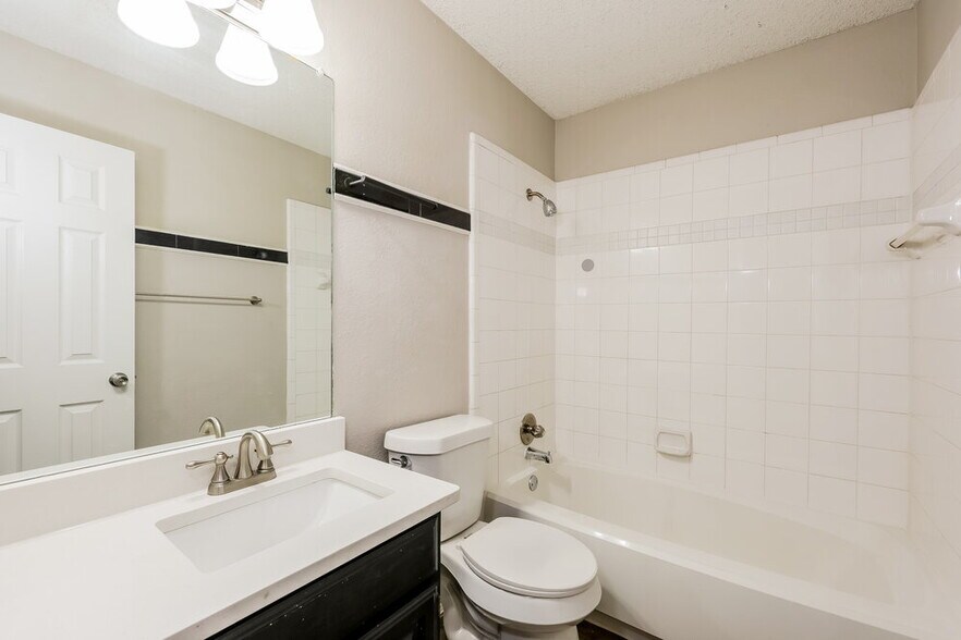 Building Photo - 1224 Nicole Way