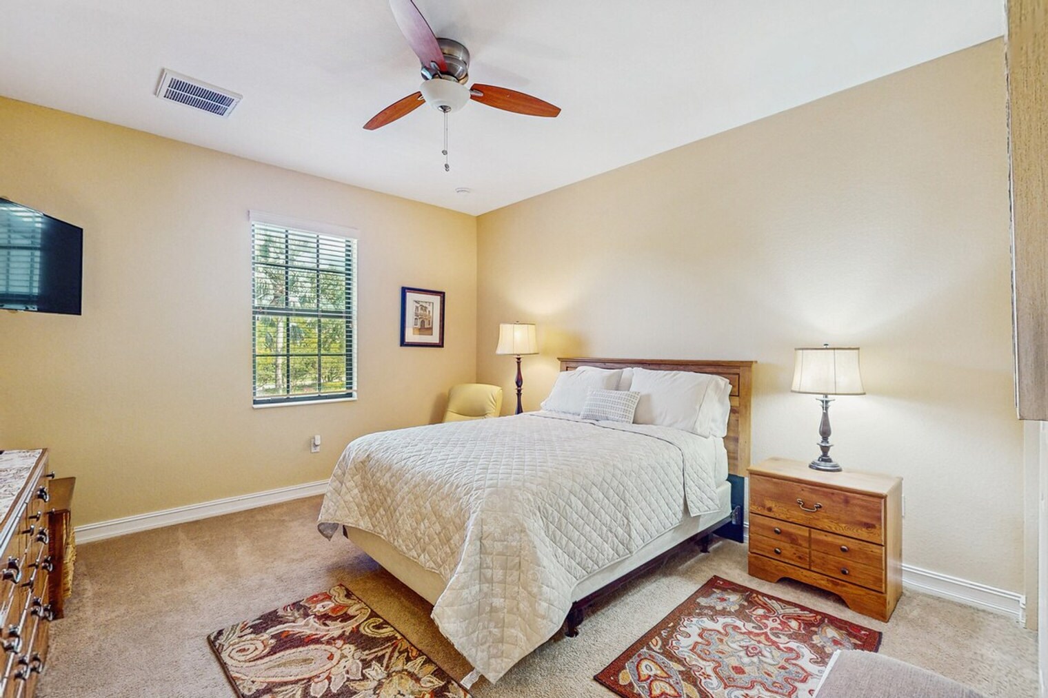 Building Photo - 9115 Capistrano St S