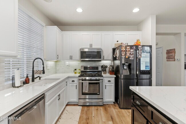 Building Photo - 1134 Gardenia Ln