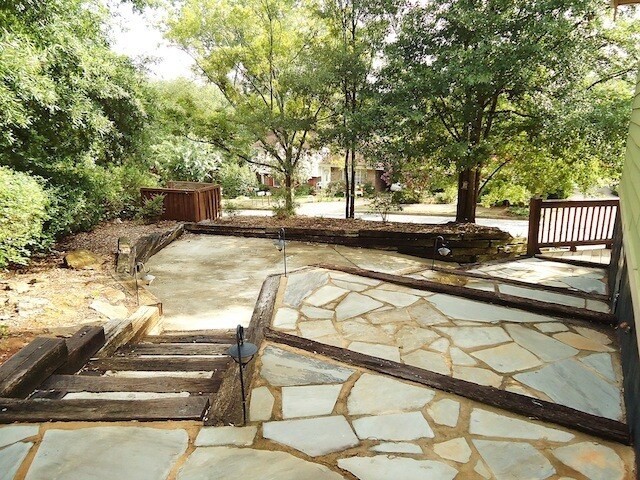 Building Photo - 225 Pearl St