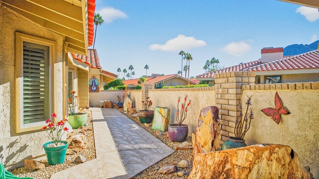 Building Photo - 45668 Pueblo Rd