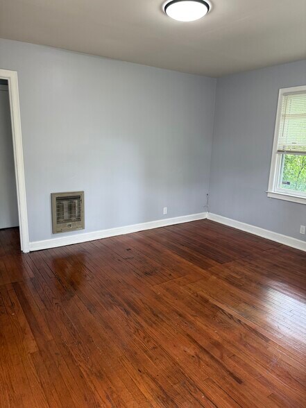 Building Photo - 509 Weakley Ave