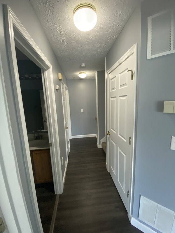 Building Photo - 8025 Brookstone Ct
