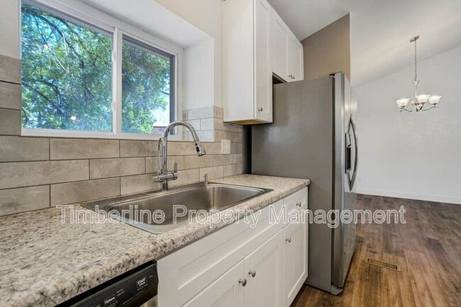 Building Photo - 6446 Pulpit Rock Dr