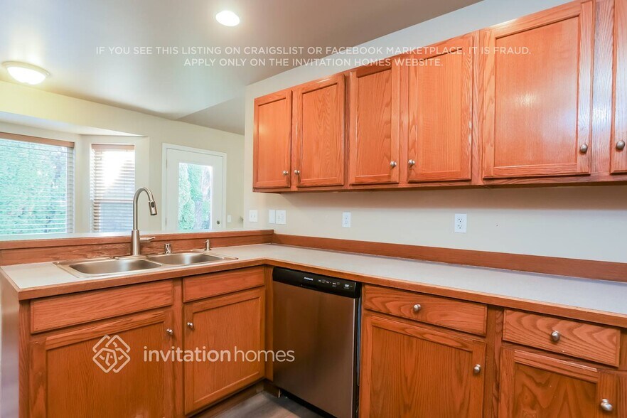 Building Photo - 8628 15th St NE