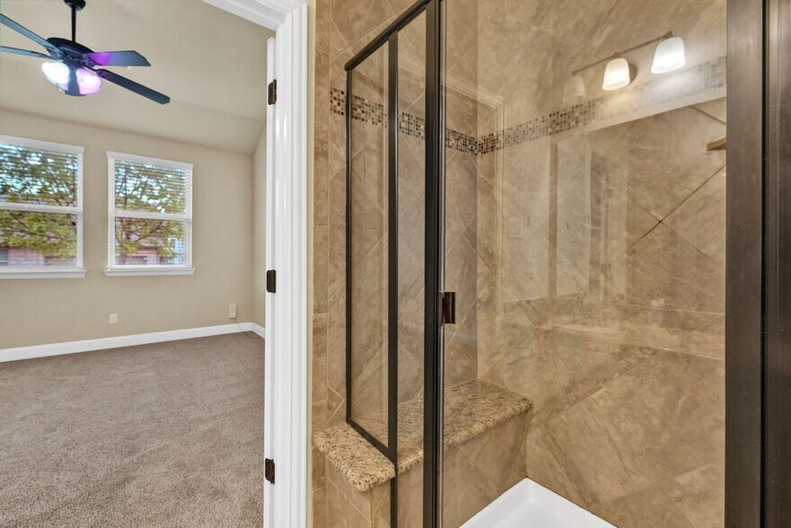 Building Photo - 1224 Pebblebrook Dr