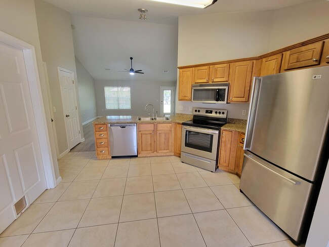 Building Photo - 7288 Mossy Oaks Ct