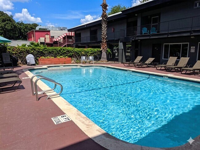 Building Photo - 2020 S Congress Ave