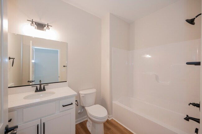 Building Photo - 128 Brenleigh Ct