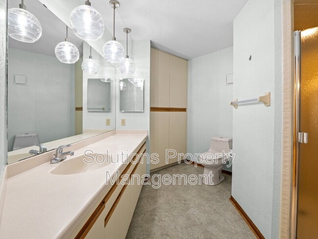 Building Photo - 751 Greenwood Manor Cir