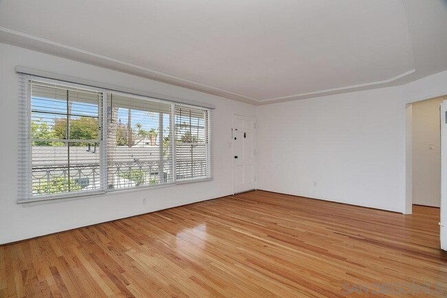 Building Photo - 5064 Marlborough Dr