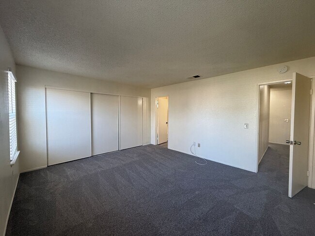 Building Photo - Available Now! Lancaster 4 Bed + 3 Bath