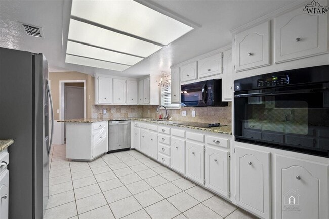 Building Photo - 4514 Lisa Ln