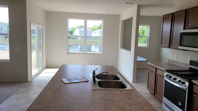 Building Photo - 13056 Hartswood Dr