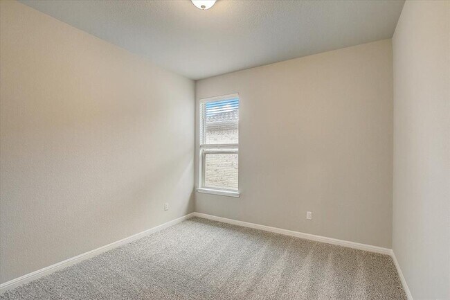 Building Photo - 108 Peruvian Ln