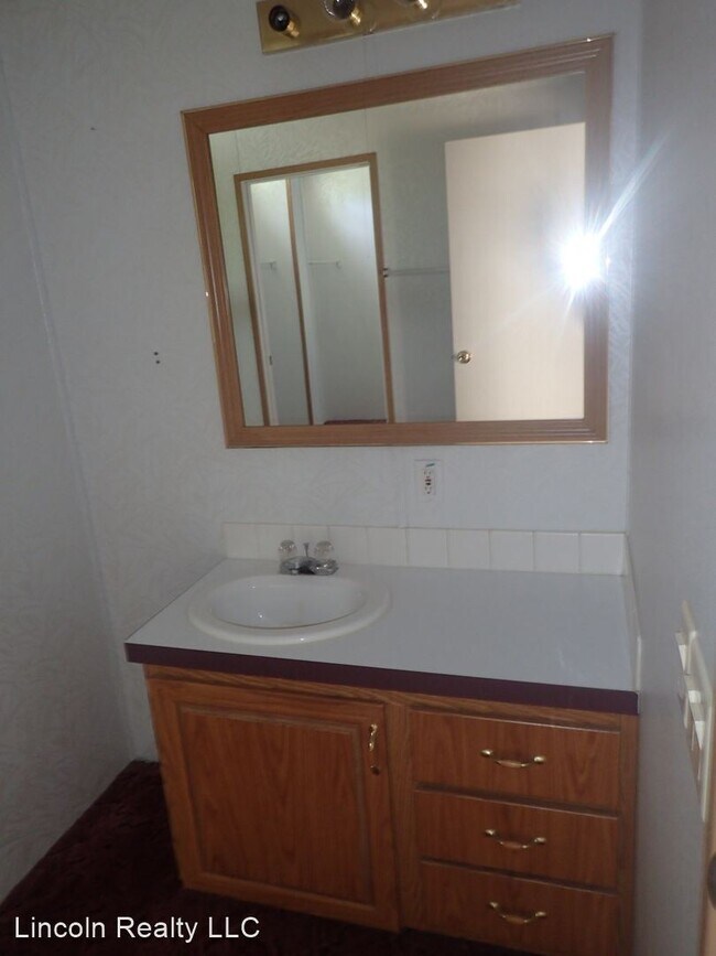Building Photo - 3 br, 2 bath House - 4056 Twin Oaks Rd