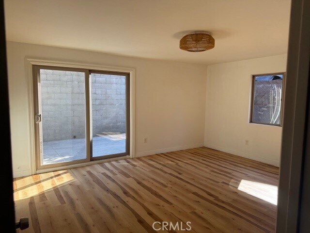Building Photo - 2422 W Ave 32