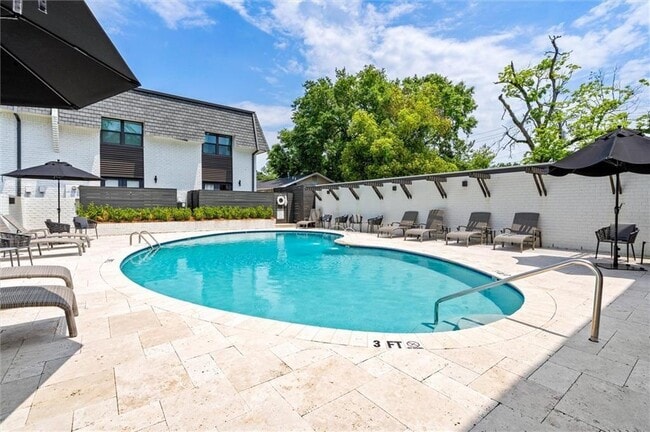 Building Photo - 3655 Old Shell Rd