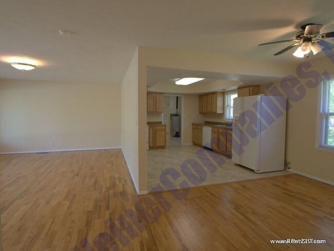 Building Photo - Available June 1st 2026!