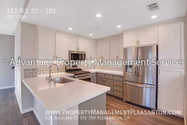 Building Photo - 161 N L St