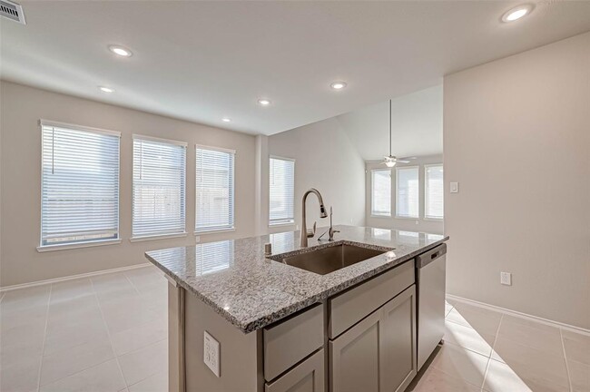 Building Photo - 8910 Oak Ivy Ln