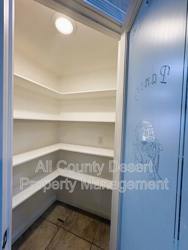 Building Photo - 43155 Portola Ave