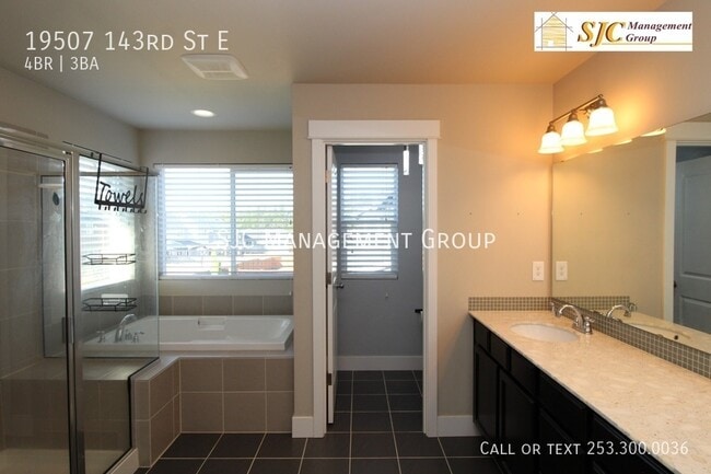 Building Photo - 19507 143rd St E