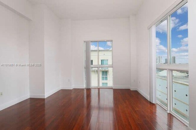 Building Photo - 7280 SW 90th St