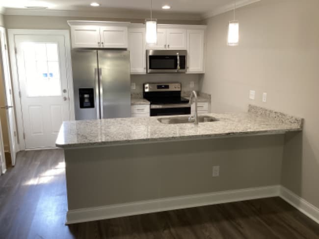 Building Photo - 3951 Newhall Dr NW