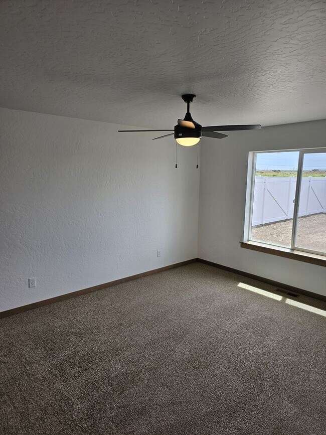 Building Photo - Brand New Beautiful 4 bedroom Home in Rathdrum!