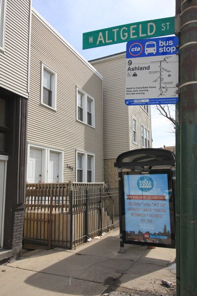 Building Photo - 2455 N Ashland Ave