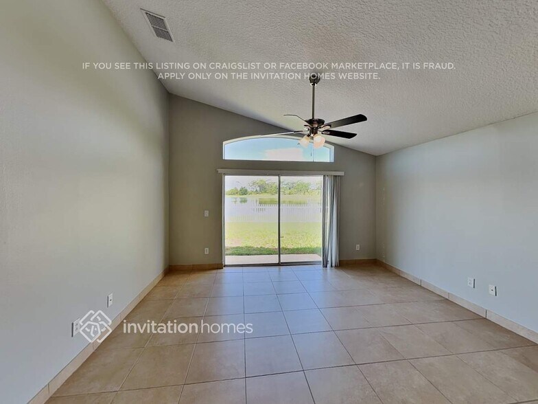 Building Photo - 3612 Holden Dr