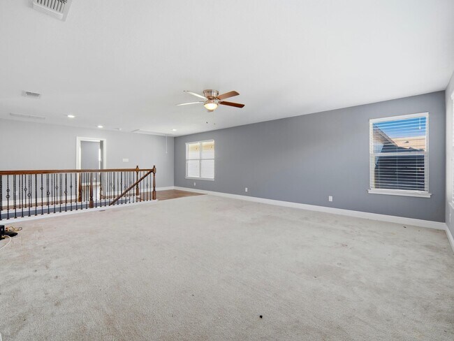 Building Photo - 4431 Oak Roset
