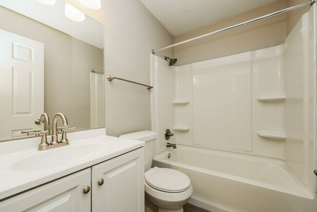 Building Photo - 213 Belfort Pl