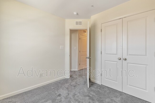 Building Photo - 819 Magnolia Ridge Dr
