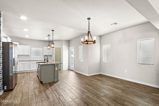 Building Photo - 14708 Tierra Garcia Dr