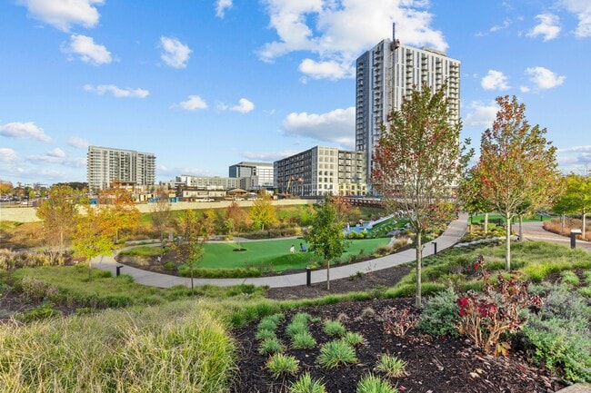 Building Photo - 10751 Ola Dr