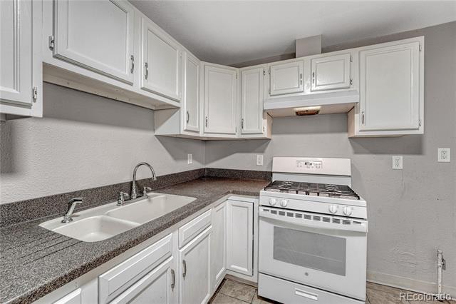 Building Photo - 1158 S Navajo St