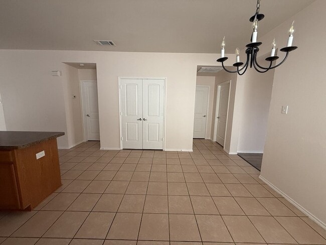 Building Photo - 2224 Hummingbird Way