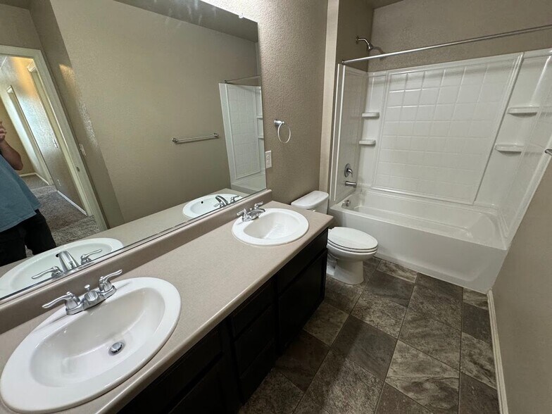 Building Photo - 1963 Winding Dr