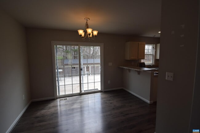 Building Photo - 7136 Venable Rd