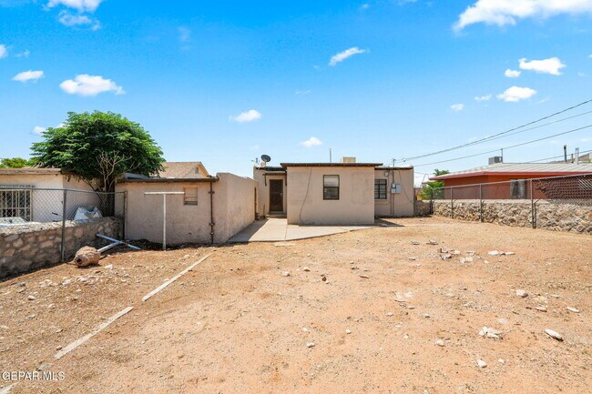 Building Photo - 3125 Van Buren Ave
