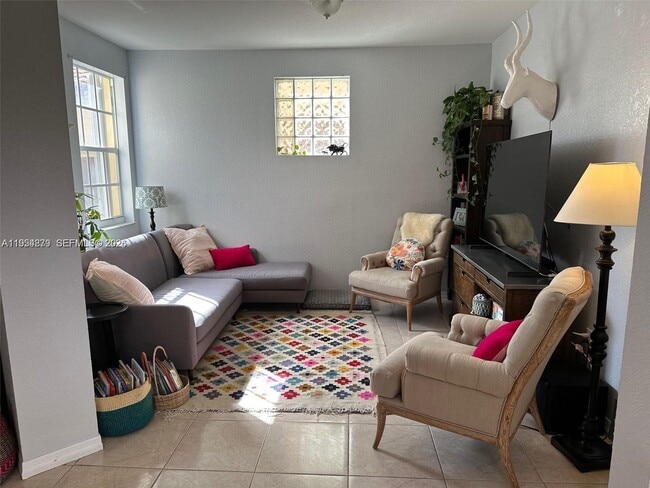 Building Photo - 11301 NW 44th Terrace