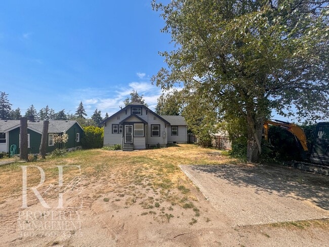 Building Photo - 1005 Sidney Ave